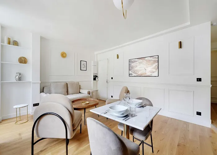 Luxurious Getaway 1bdr 2p- Eiffel Tower Invalides Appartement Paris